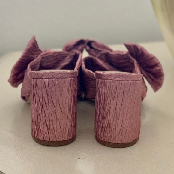 NWOT Shoes - Picture 3 of 7